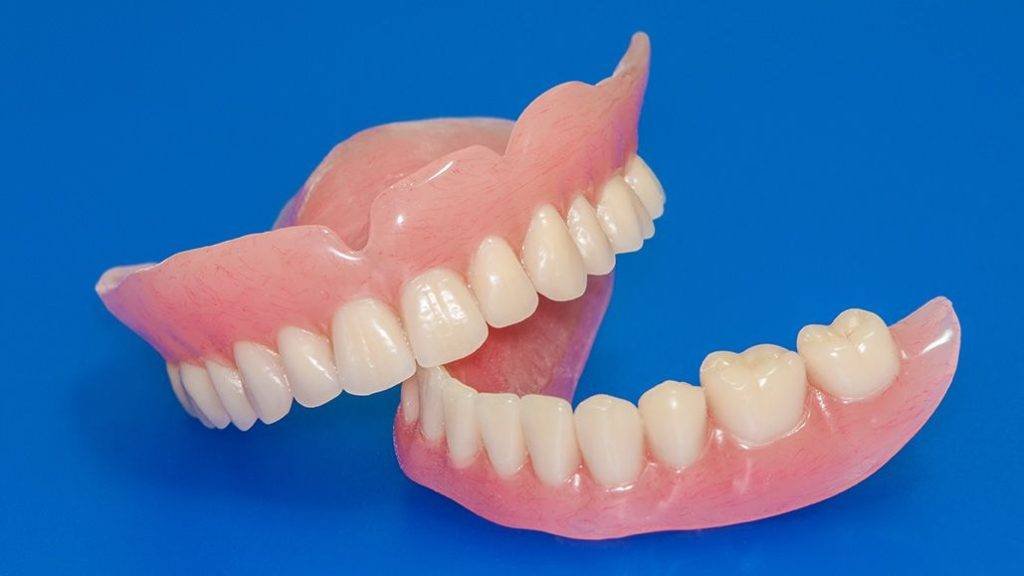 porcelain denture 1024x576 1